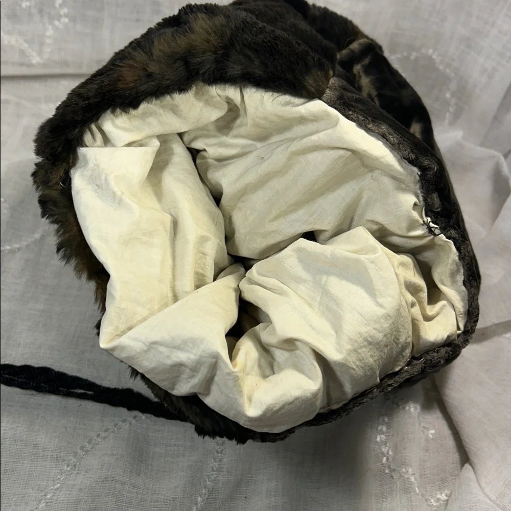 Vintage dawn filled hand muff